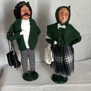 Vintage 1995  Byers Choice Skating Caroler